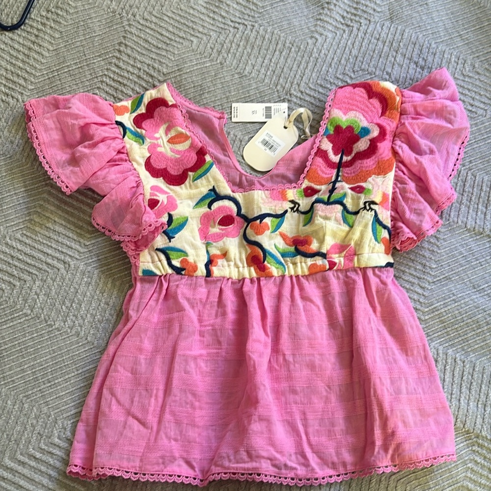 NWT embroidered top just in time for summer!